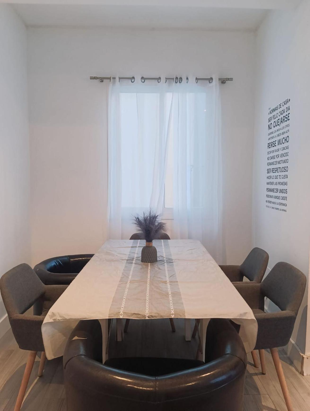 Privat bolig En Un Piso Muy Centrico Y Moderno En - In A Centric And Modern In The Heart Of *